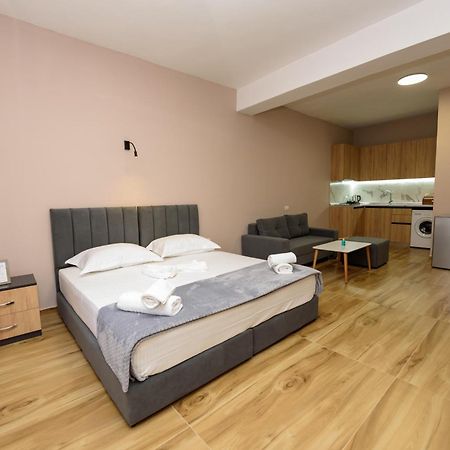 Mezani Guest House Vlore Exterior photo