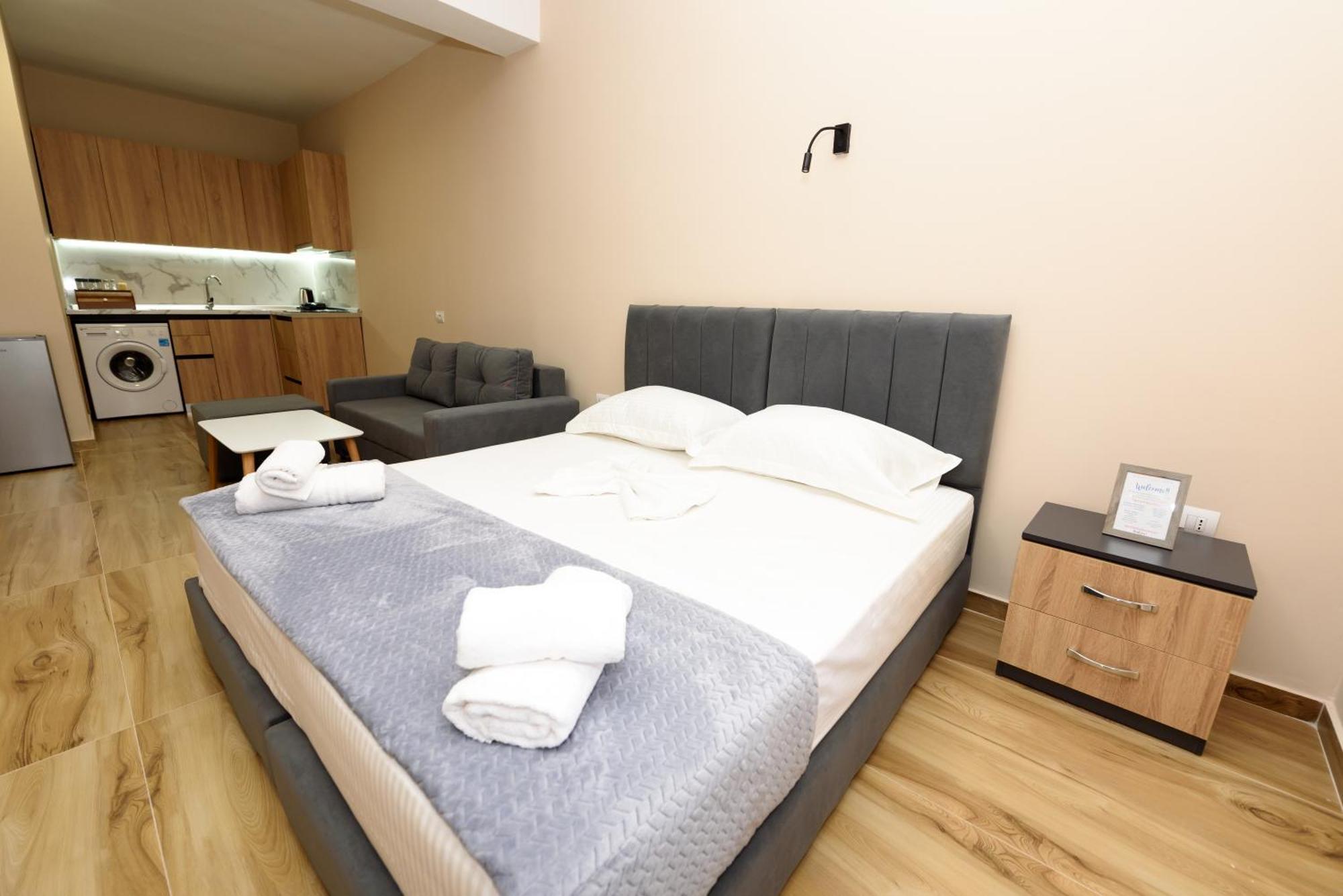 Mezani Guest House Vlore Exterior photo