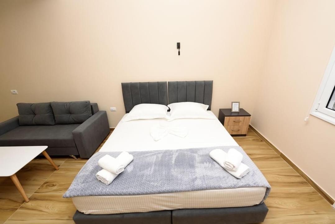 Mezani Guest House Vlore Exterior photo